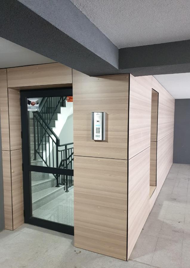 New The Twins Varna Two-Bedroom, Apt 5 At 15 Tsani Ginchev Street, Floor 3 Exterior photo