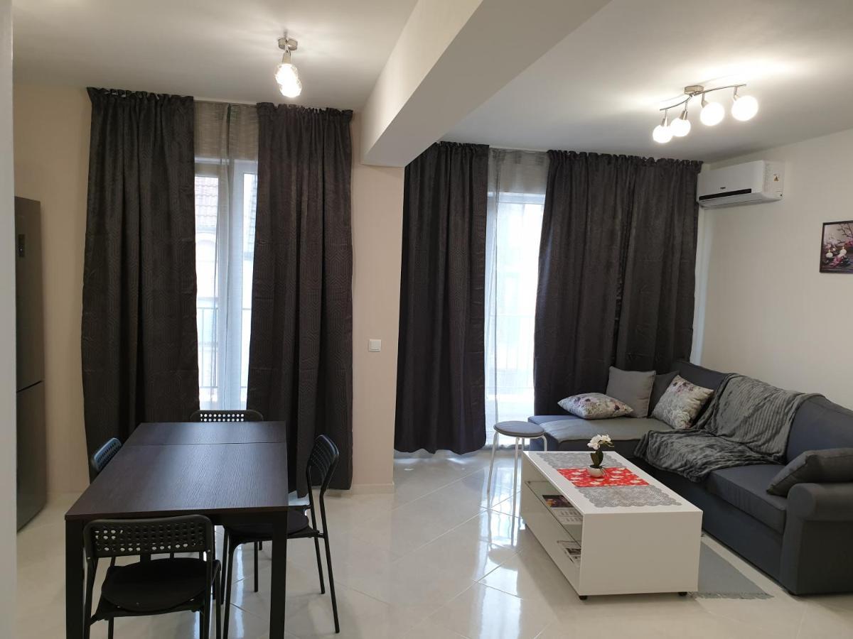 New The Twins Varna Two-Bedroom, Apt 5 At 15 Tsani Ginchev Street, Floor 3 Exterior photo