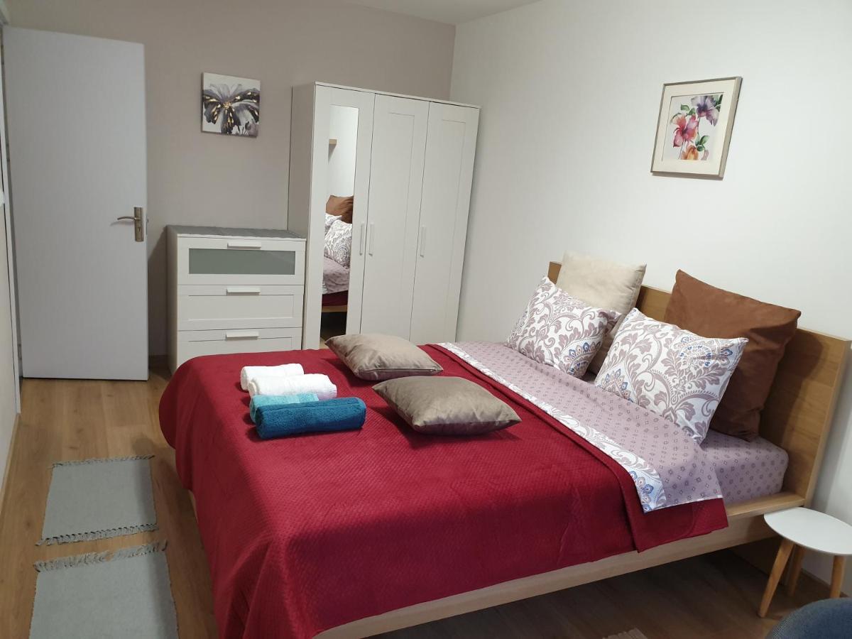 New The Twins Varna Two-Bedroom, Apt 5 At 15 Tsani Ginchev Street, Floor 3 Exterior photo