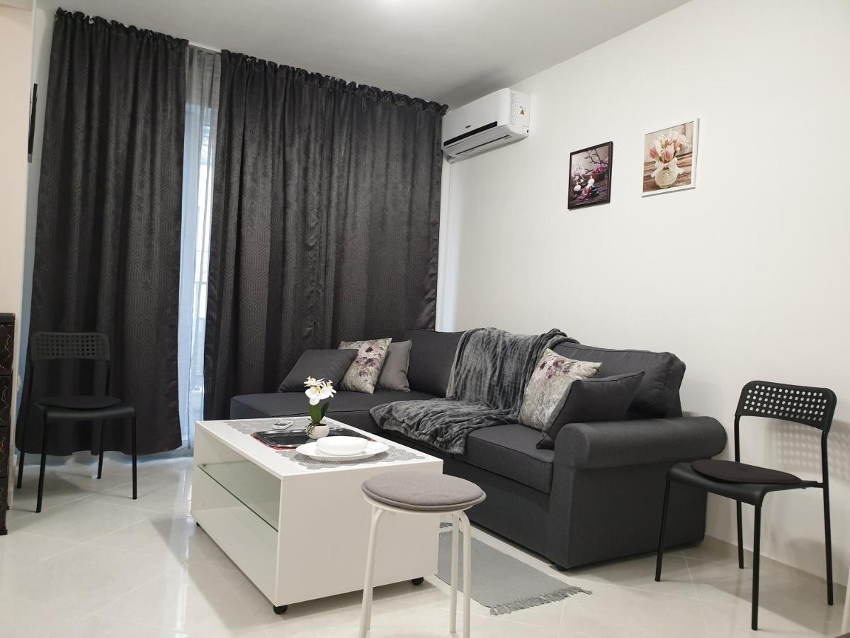 New The Twins Varna Two-Bedroom, Apt 5 At 15 Tsani Ginchev Street, Floor 3 Exterior photo