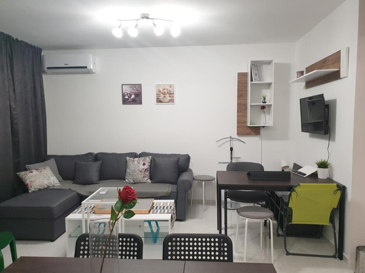 New The Twins Varna Two-Bedroom, Apt 5 At 15 Tsani Ginchev Street, Floor 3 Exterior photo