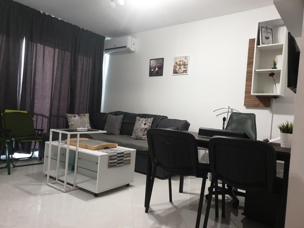 New The Twins Varna Two-Bedroom, Apt 5 At 15 Tsani Ginchev Street, Floor 3 Exterior photo